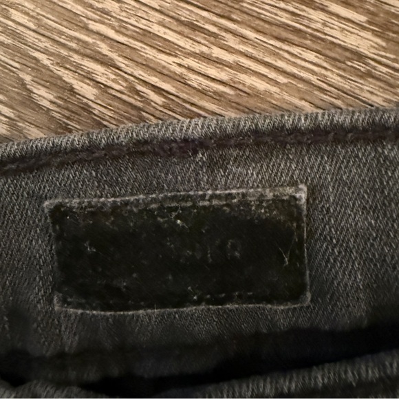 Mother The Mid Rise Dazzler Ankle in Lighting Up Lanterns - Picture 4 of 8